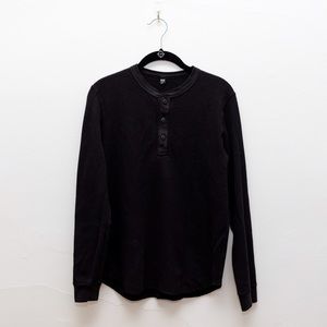 Uniqlo Black Henley
